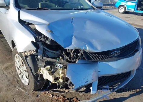 2010 Kia Forte Lx z USA, uszkodzony, nr VIN KNAFT4A29A5047215